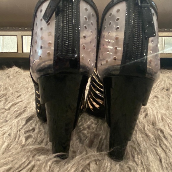 RARE AUTH CHANEL BLACK CAGE HEELS SZ 41/ US 11 - Picture 7 of 14